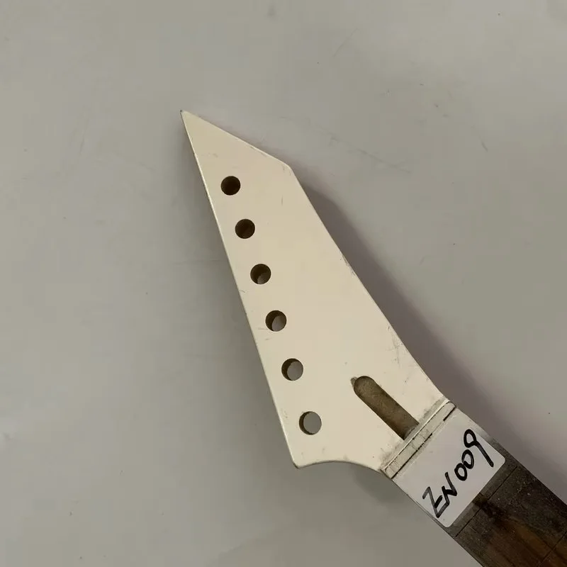 EN009 Custom Order 24 Frets Electric Gutar Neck Unfinished Version Tremolo Model without Frets Maple+Rosewood DIY Replace Parts