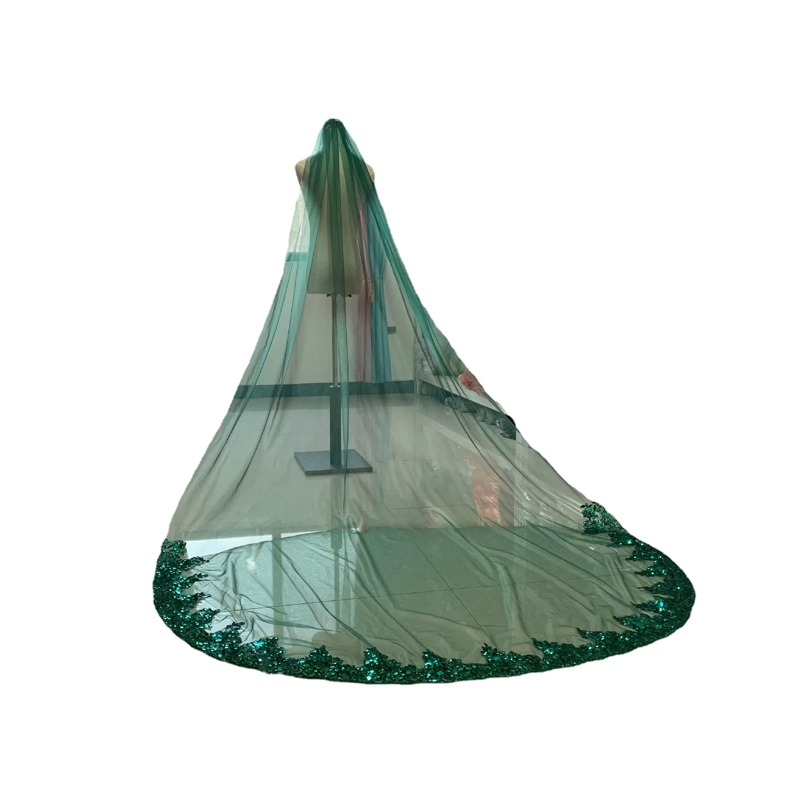 

Green One Layer Cathedral Long Wedding Veil With Comb Tulle Veu de Noivral Muslim 3 M Bridal Veils Wedding Accessories