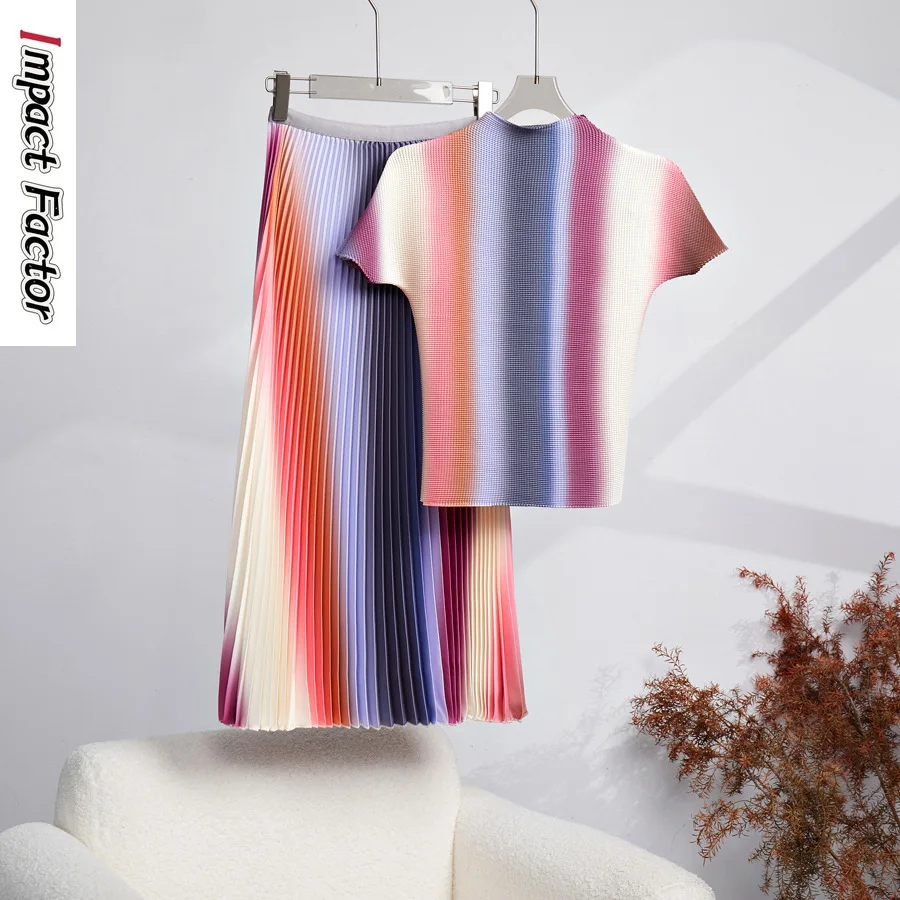 

Miyake Fashion Gradient Stripe Half Neck T-shirt Top Set Women's Two Piece Set Spring/Summer New Pleated Skirt Half Length