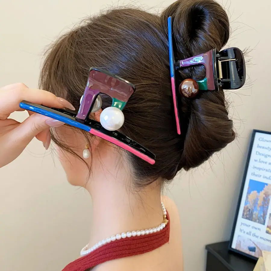 

Round pearl clip, fashionable, niche, personalized hair clip, light luxury, unique high-end design, hair accessory