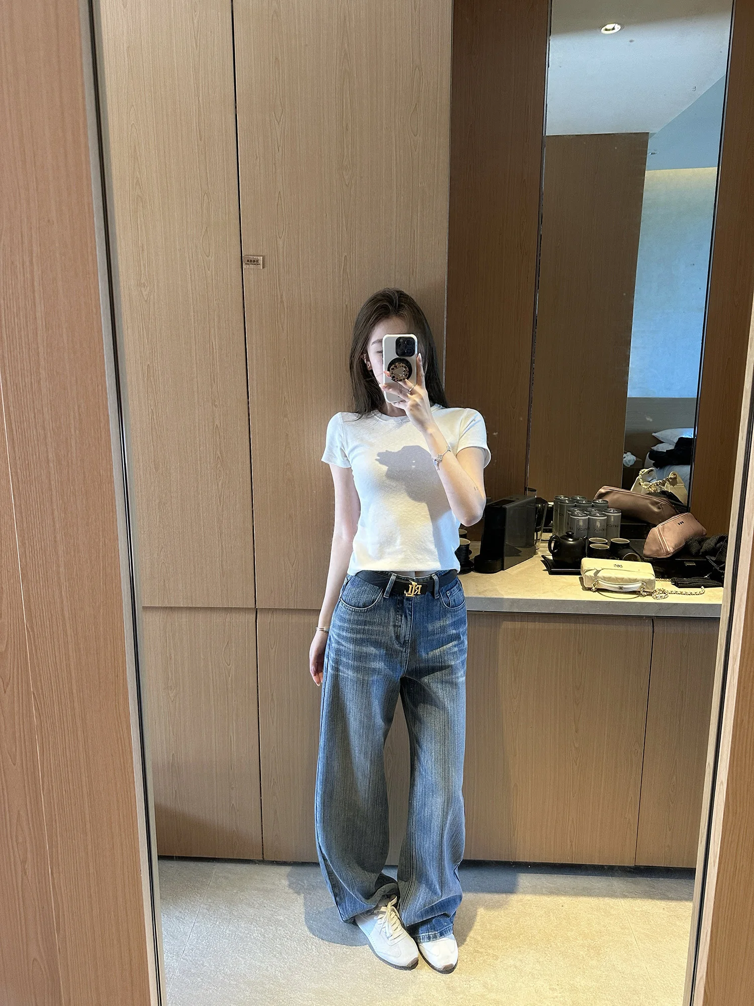 

Dabaoxi High Quality Bamboo Texture Faded Whisker Jeans Straight Leg Wide Leg Casual Jeans Women Spring Cotton Denim