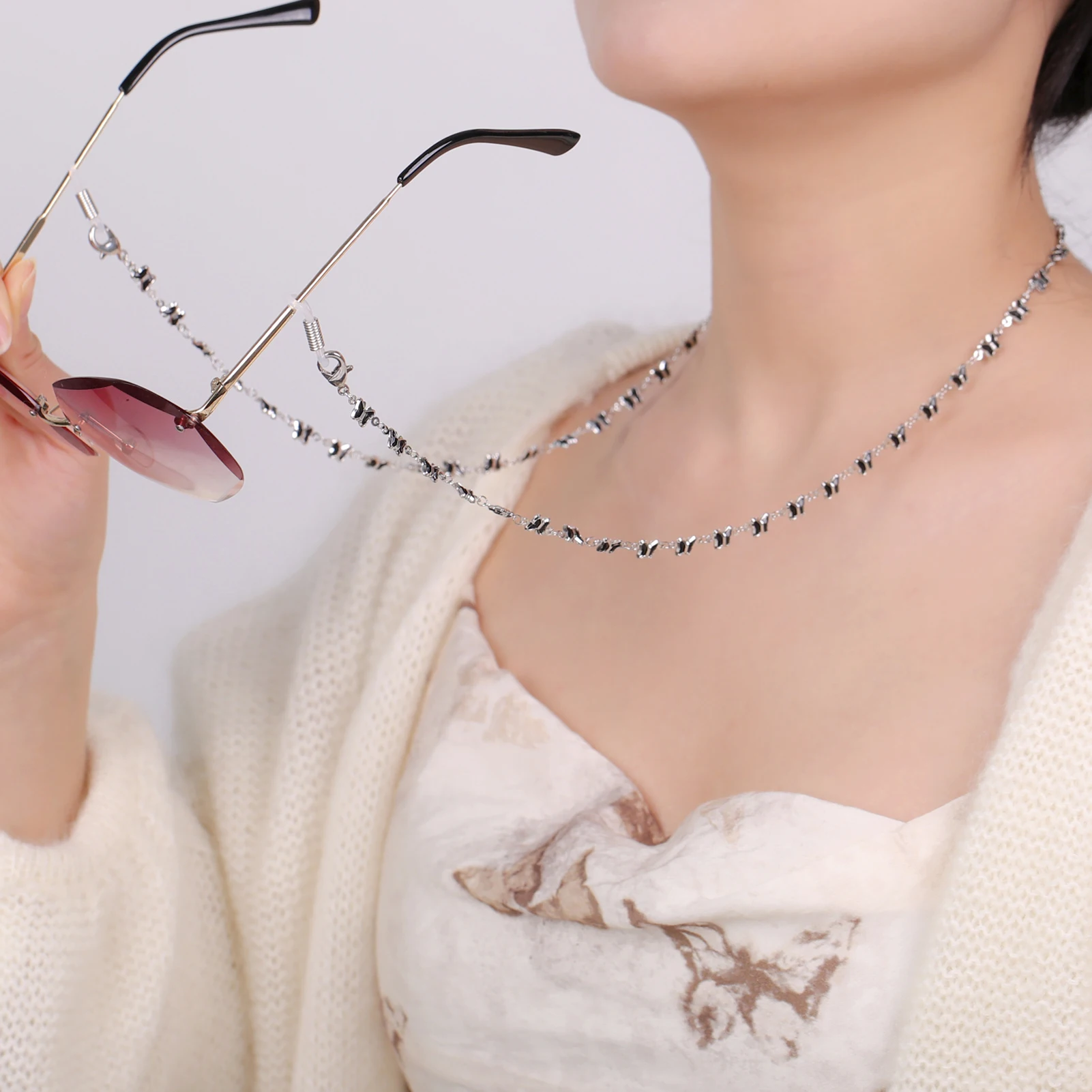 Skyrim Farbige Kristall-Herzförmige Brillenkette aus Edelstahl, Damen-Sonnenbrillenkette, Modischer Bohemian-Schmuck – Detail 17