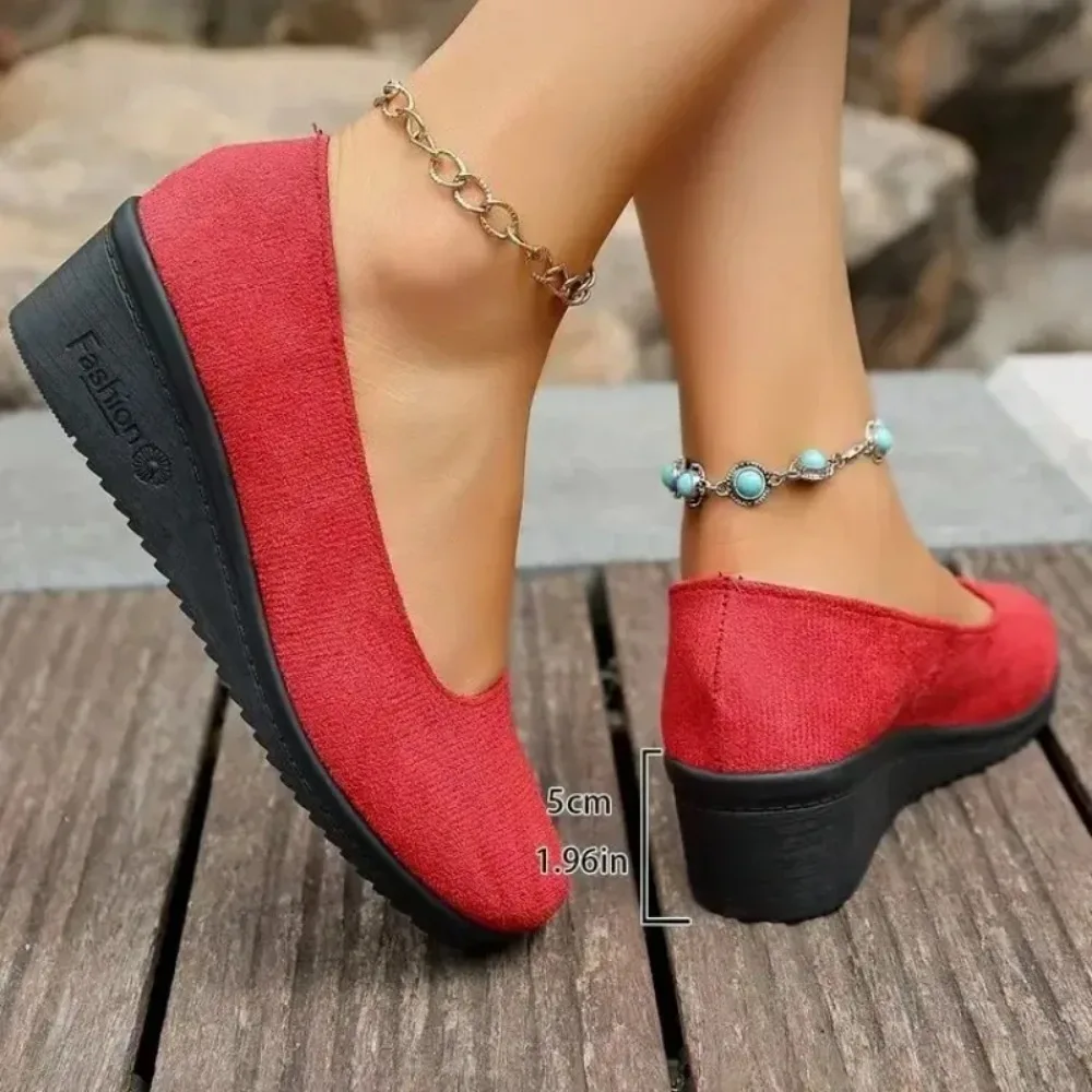 New Women's Comfortable round luxury Toe Slip-On Shoes Soft Bottom Slope Heel Velvet Surface Spring Autumn Style Casual Shoes