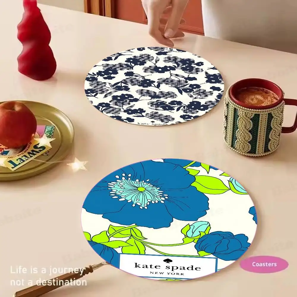 K-Kate Classic S-Spade Flower Wood Coaster Set - Heat Resistant for Tea & Coffee, Home Cafe Decor Holiday Gift