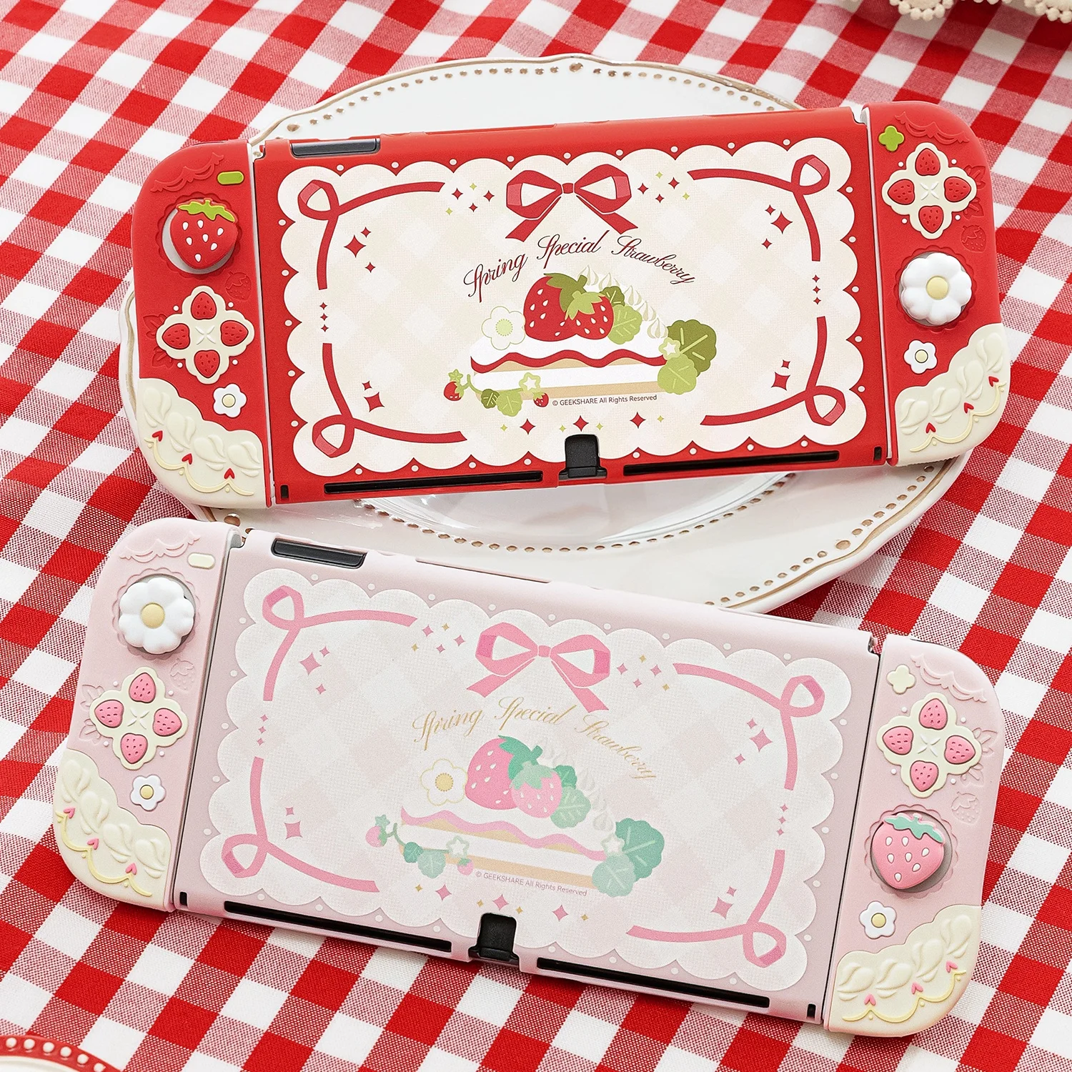 

Защитный чехол для Nintendo Switch OLED с мультяшным дизайном, раздельный силиконовый чехол для Joy-Con, противоскользящий, противоударный, розовый, с клубничным принтом, аксессуары