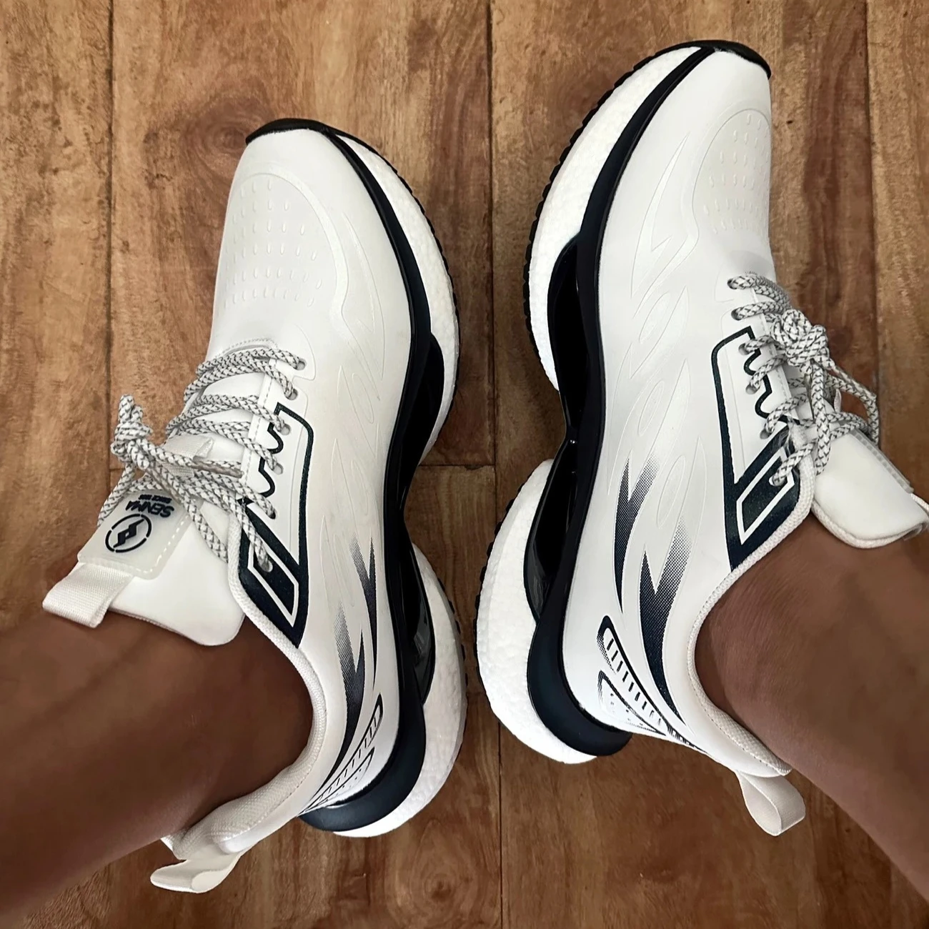 Shoes for Men Running Shoes Men Carbon Plate Cushioning Men Sneakers Comfort Jog Shoe Training Basketball Shoes Tenis Masculino