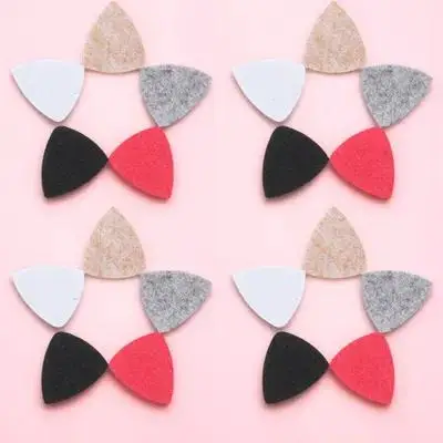

20 pcs Felt Picks For Electric Acoustic Guitar Ukulele Smooth Durable Premium No Burrs Easy Clean Comfortable Grip Long Lasting