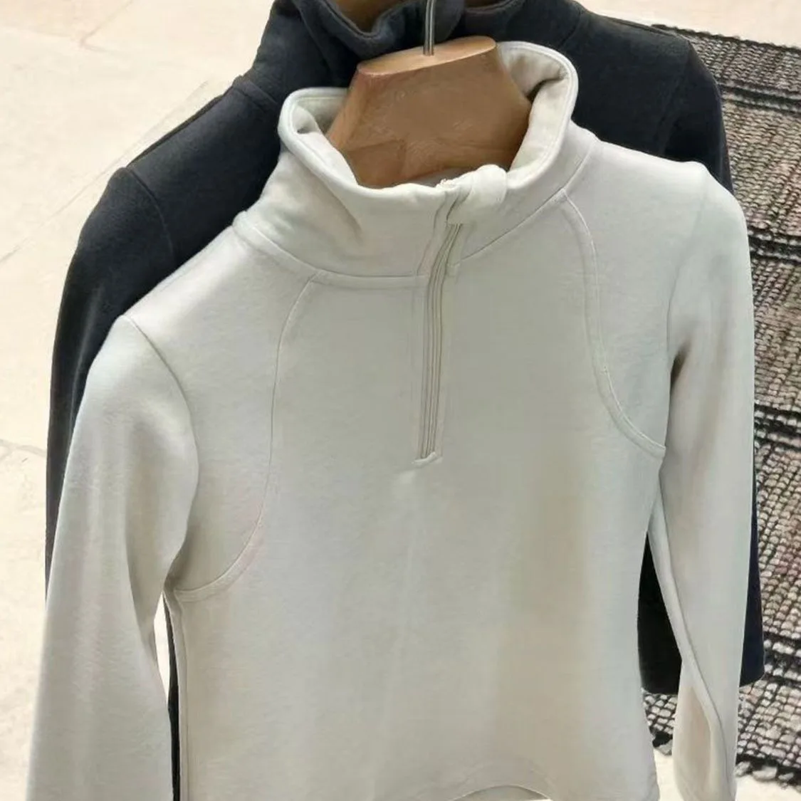 Autumn and Winter Clothing High Neck T-shirt for Babies Stylish and Trendy Velvet Stand Up Collar Zipper Fashionable Base Shirt
