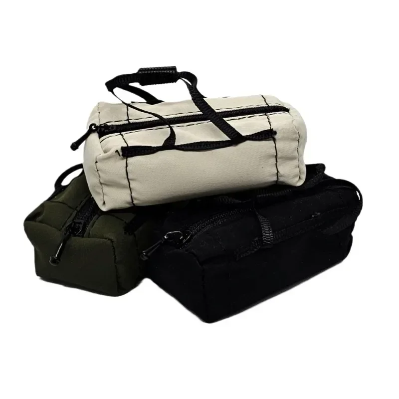 

1:18/1:24 Scale Waterproof Travel Bag 62×30×25mm for TRX4M/SCX24/AX24/FCX24 RC Crawler Decoration