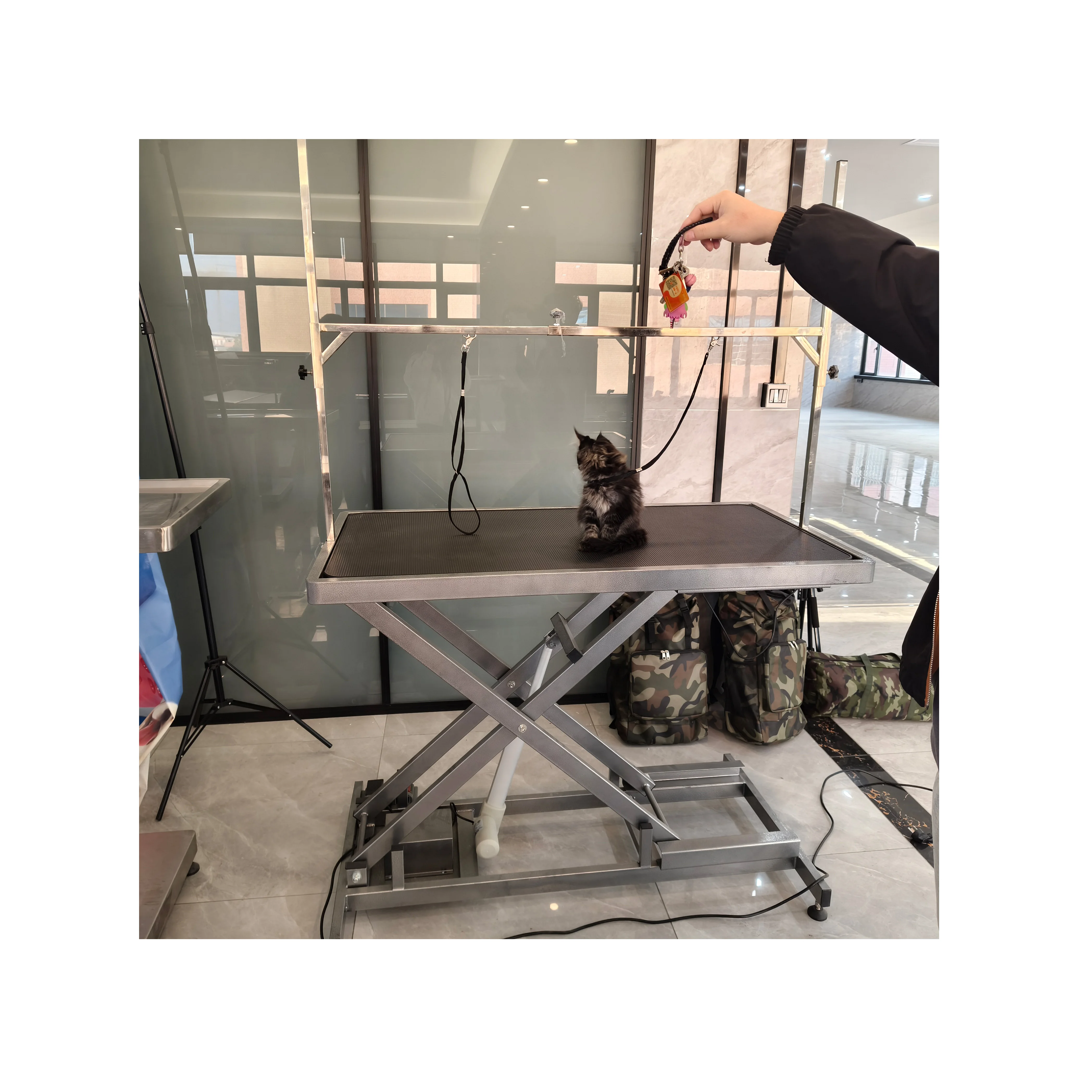 

Pet grooming hospital care customized pet dog grooming table multifunctional stainless steel pet grooming repair table