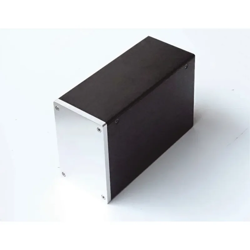 For Qingfeng Studio 1409 Multi-Purpose Enclosure is a versatile and robust solution designed for audiophiles, DIY electronics