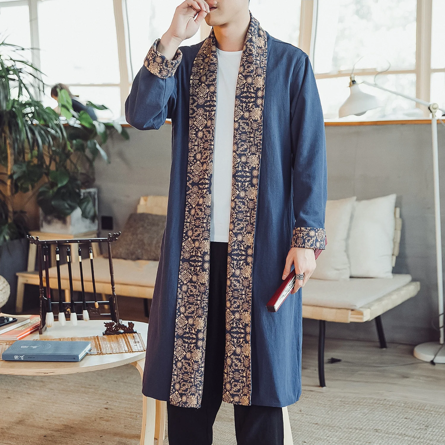 

Мужской тренч-плащ в викторианском стиле, бархатный, средней длины, готический, зимний, теплый, двубортный, с бахромой, вышивкой, бордовый, с поясом