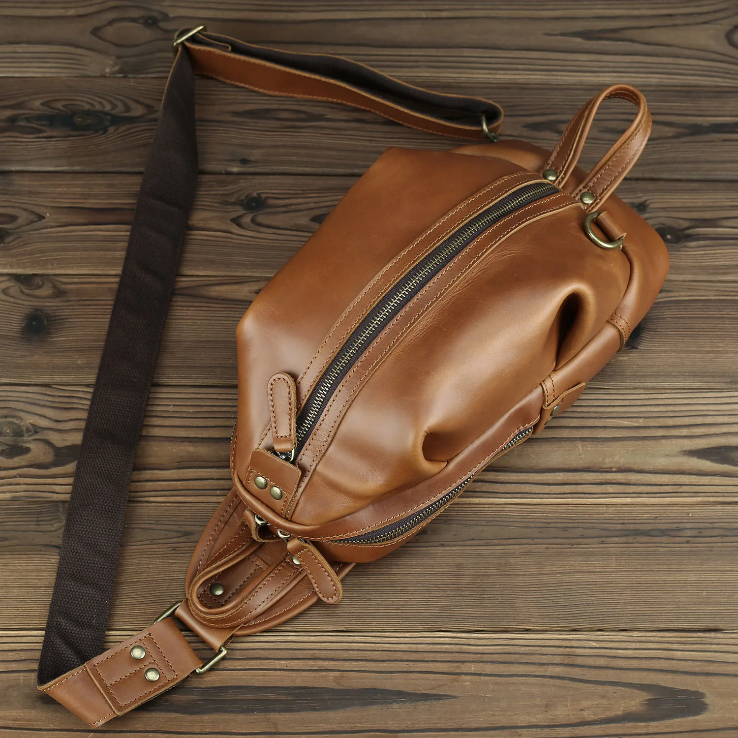 

Single Shoulder Chest Bag Men Zipper Sling Bags Cowhide Genuine Leather Vintage Style Phone Purse Pouch