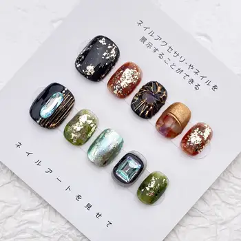 Unghie corte colorate retrò/unghie in lamina d'oro squisite/unghie stampate a mano/unghie invernali eleganti/unghie glitterate alla moda