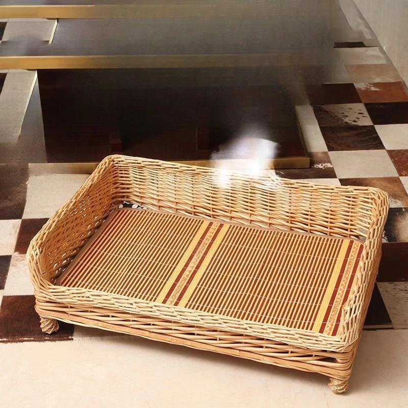 Perrera de ratán de verano