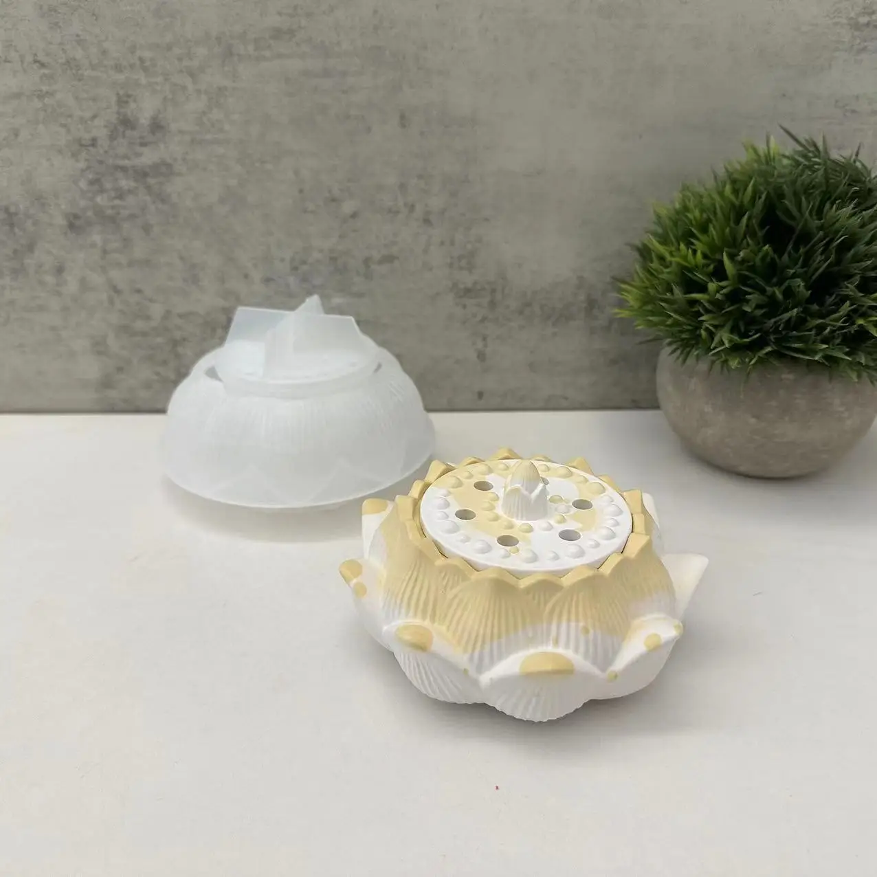 Lotus Flower Storage Pot Concrete Cement Molds Handmade Water Lily Organizer Box Gypsum Plaster Mould Scented Candle Cup Mold