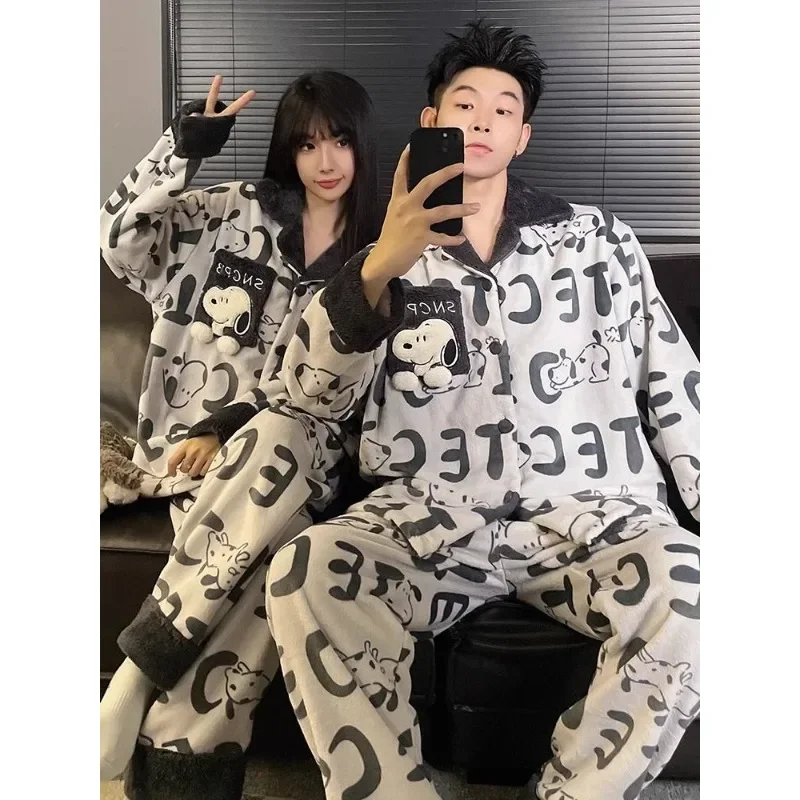 Autumn and winter Snoopy couple pajamas women\'s coral velvet plus velvet thickened men\'s cartoon teenagers home clothes set gift