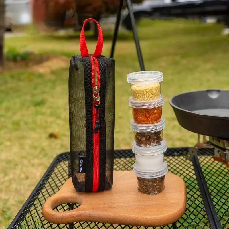 

Portable Travel Camping Spice Kit Spice Container Bag with 5 Clear Seasoning Bottles Travel Spice Holder Condiment Container Set