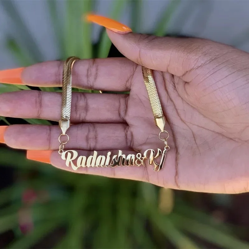 

DHQH Customized Name Snake Chain Necklace Women's Personalized Blade Pendant Necklace Customized Women's Jewelry Gift for Her