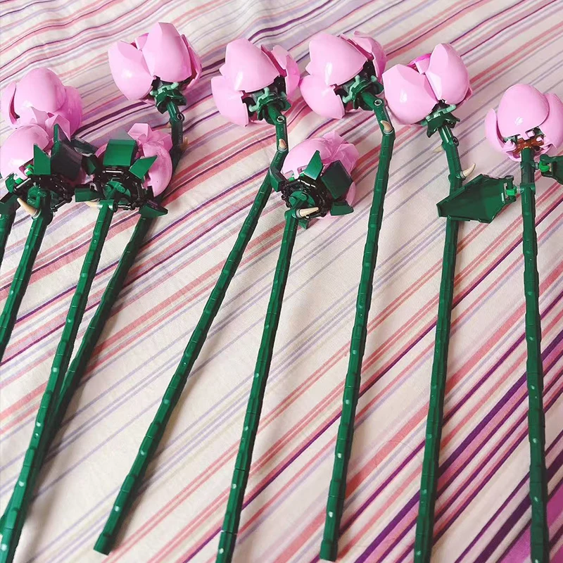2026 nuevas extensiones periféricas Pink Stars Rose Bouquet adecuadas para regalos de Navidad compatibles con partículas Legoed 789 piezas.