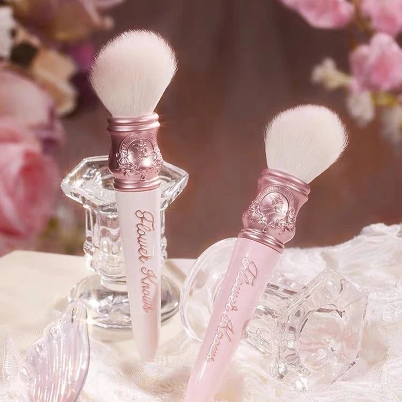 Flower Knows Strumento per il trucco di balsamo soffice e soffice in lana per fiabe di mezza estate