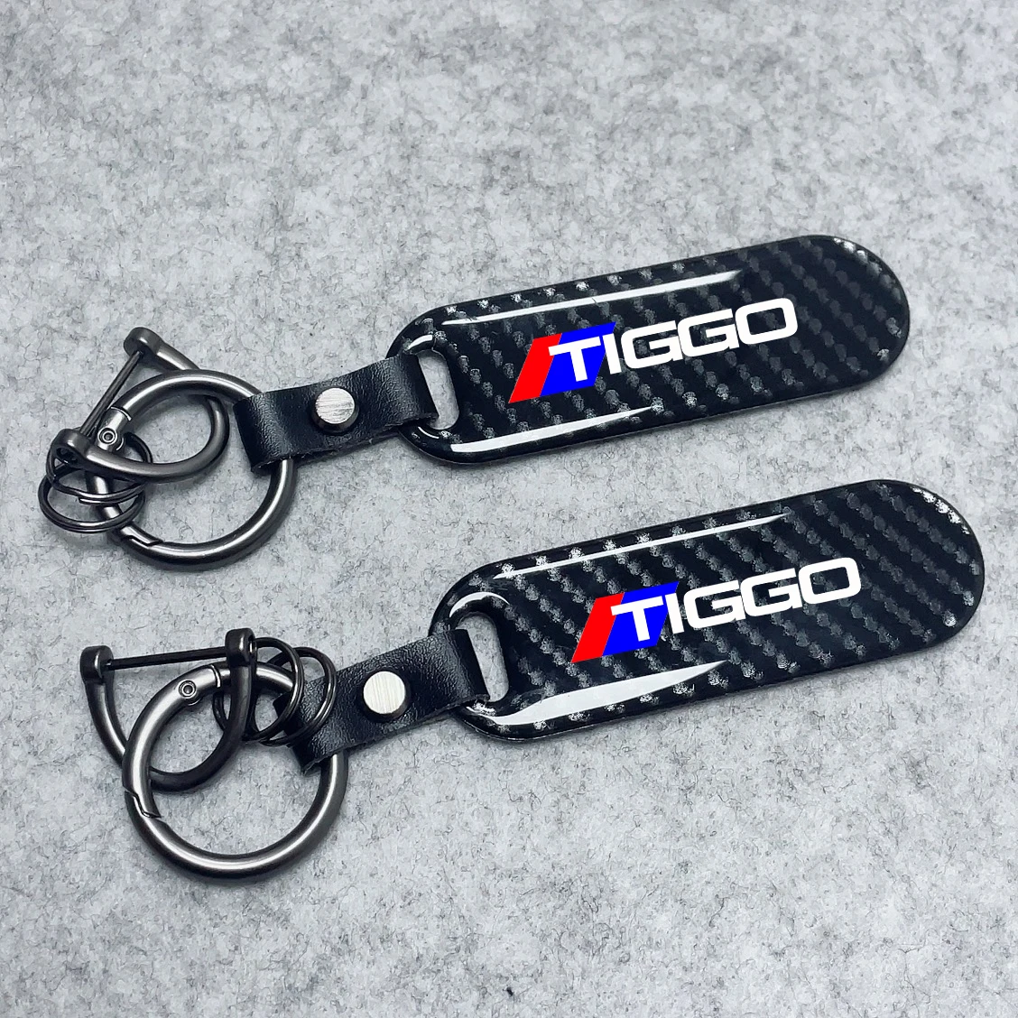 Car Keychain Carbon Fiber Zinc Alloy Keyrings For Chery Tiggo 7 Pro 8 4 5 3 2 Amulet T11 5X Fora QQ IQ Car Accessories Key Ring 