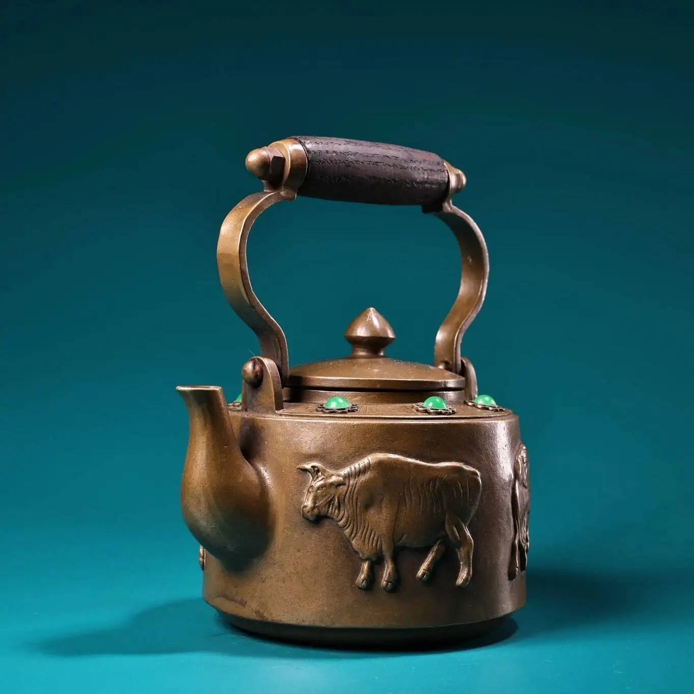 Collect Old Pure Copper Inlay Green Jade Hand Made Five Ox Teapot Decoration