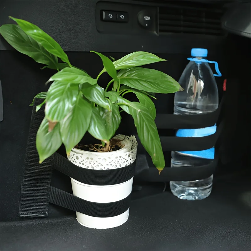 قطعة واحدة من الأشرطة المرنة لتأمين العناصر في صندوق السيارة. صندوق تخزين وحقيبة شبكية لتنظيم العناصر داخل السيارة.