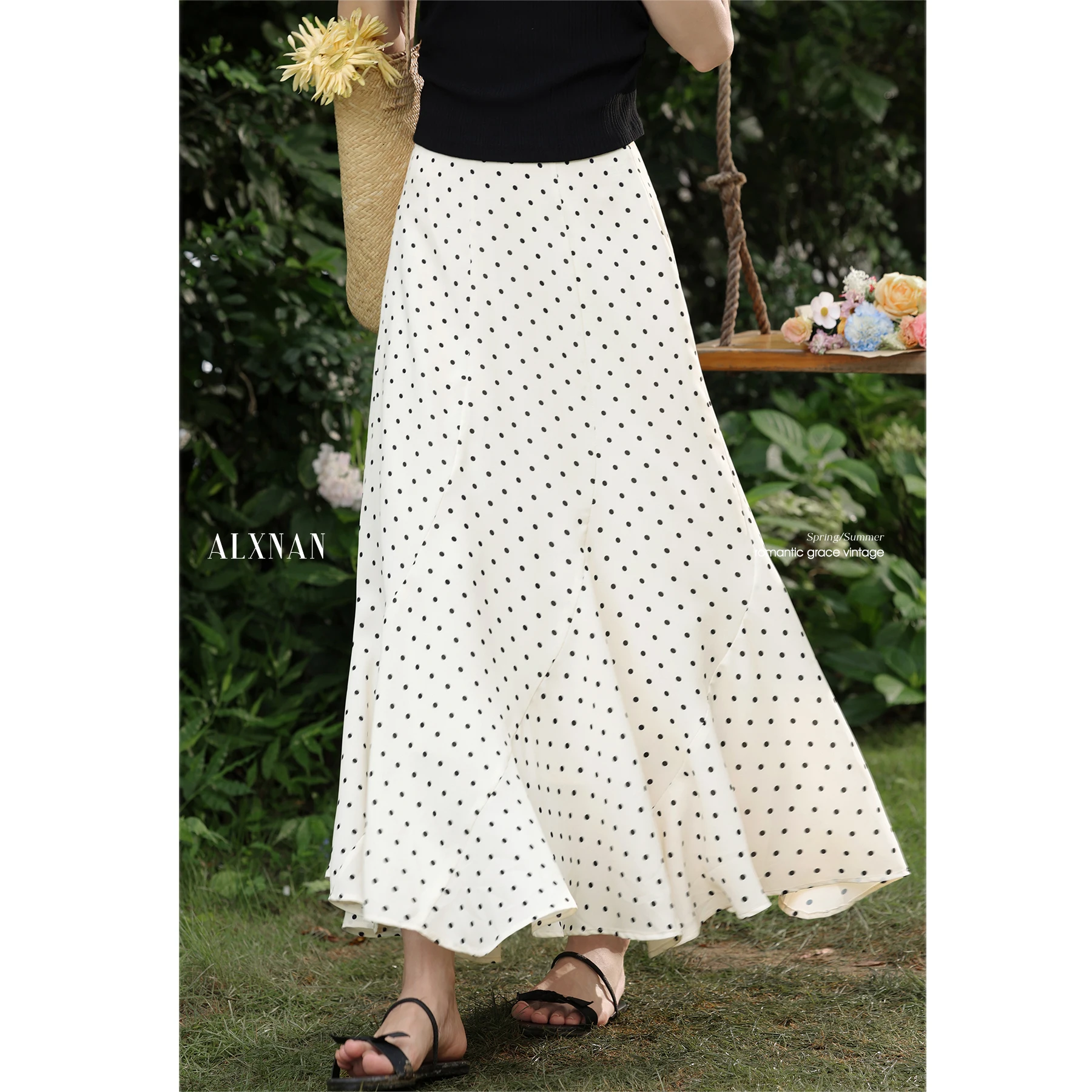 

ALXNAN Polka Dot Skirt for Women Loose-fit Long A-line Elegant Skirts Trend 2025 Summer Holiday Casual Female Clothing DYL661932