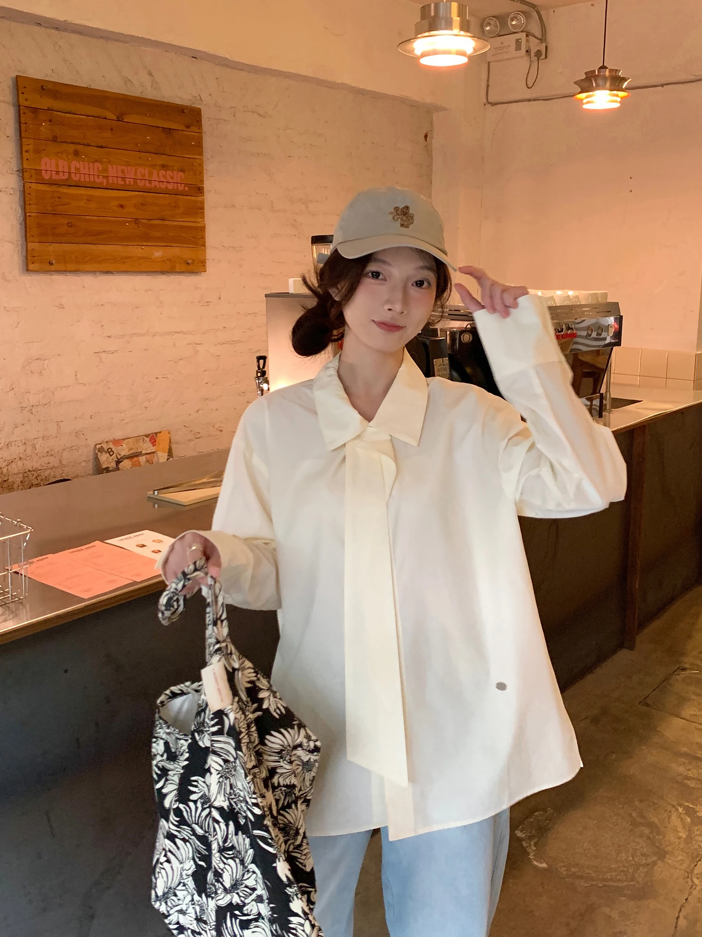 

Blue Casual irt Women's College Sle Tie Loose Cotton irt Miu Series Early Spring Design Top for Girls Students