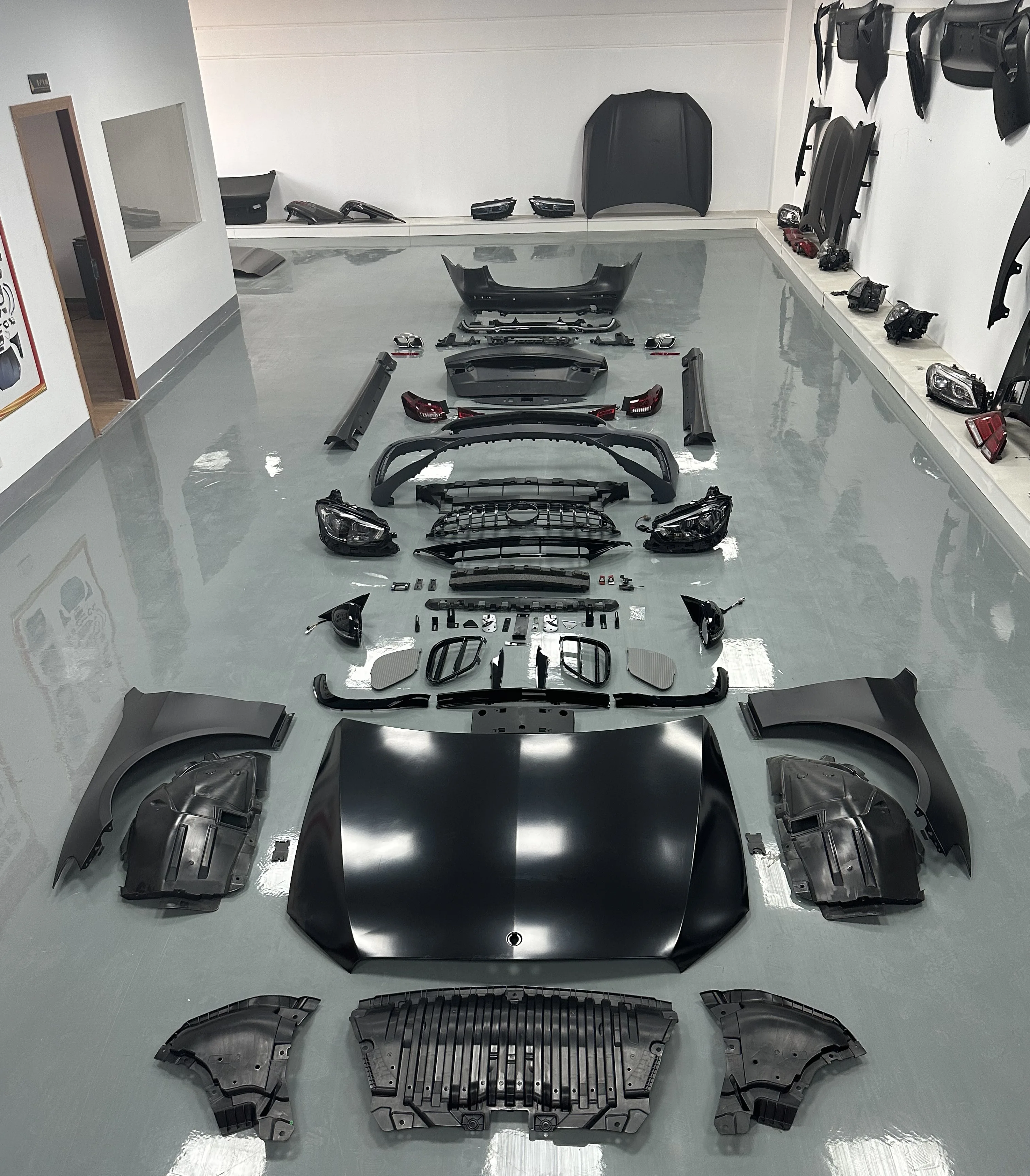 Novo Lançamento 2025 para W212 - Model Kit Led avaliação e preço