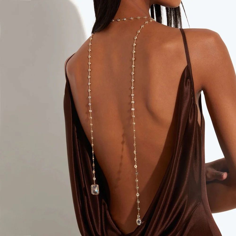 Fashionable Pearl Tassel Back Chain Body Chain for Women Elegant Y-Shaped Long Wedding Dress Jewelry for Brides Evening Outfits