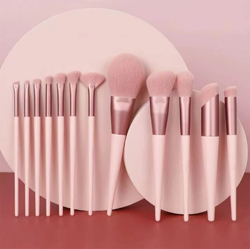 Set di pennelli per trucco ultra morbidi da 12 pezzi per principianti, kit ombretto e fard in polvere tutto in uno, strumenti cosmetici essenziali