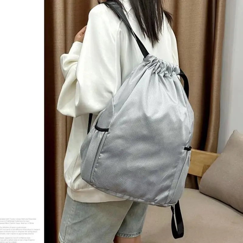2025 Nuovo zaino con coulisse capacità Borsa da palestra impermeabile in tessuto Oxford per l'escursionismo