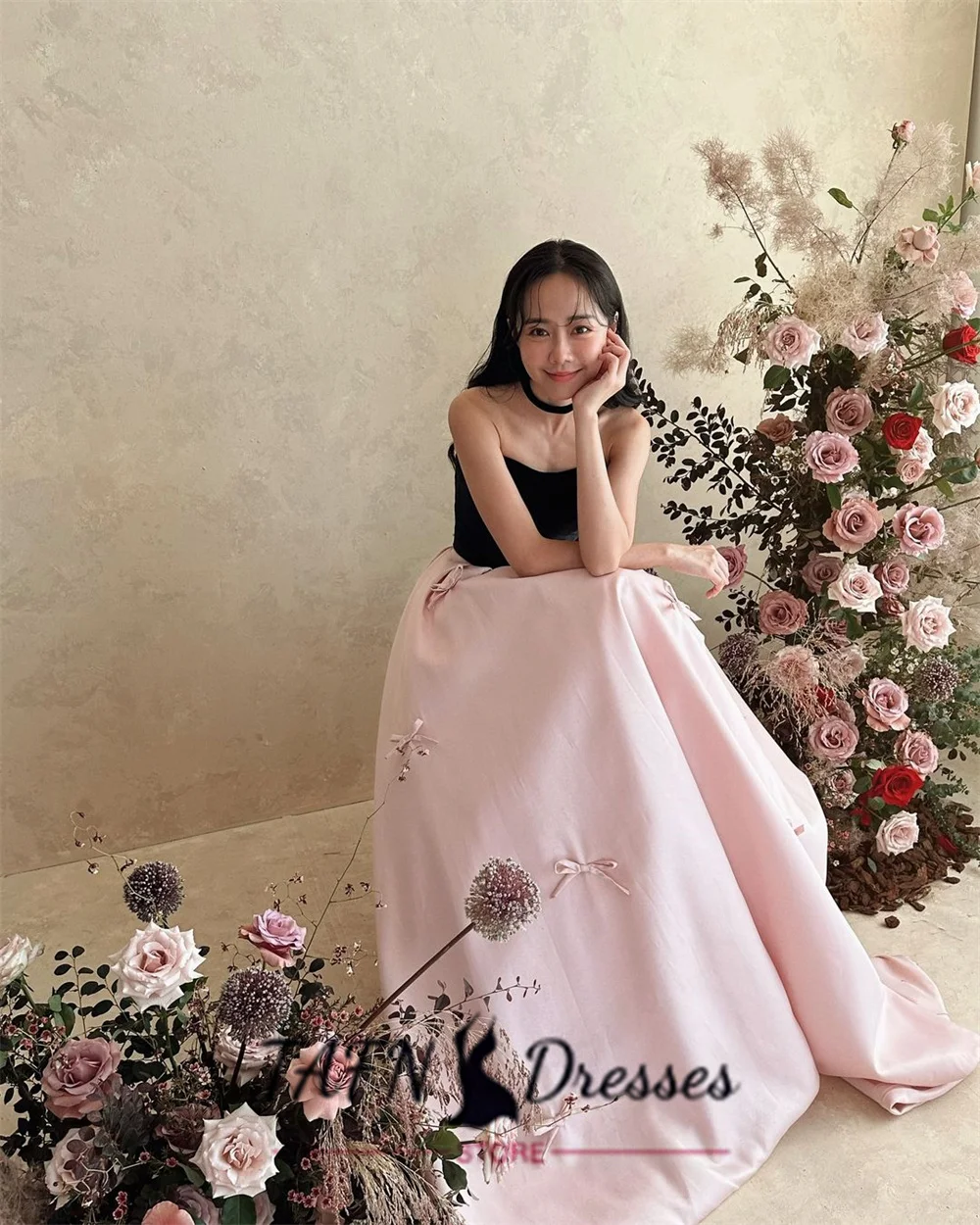 TAFN Contrast Color Wedding Reception Dresses Strapless A-line Black and Pink Floor-Length Bow Bridal Gown Custom Made