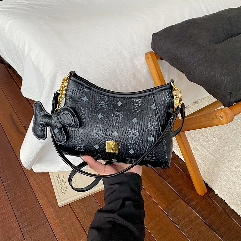 Cute Bear Printed Women Shoulder Crossbody Bag, Vintage Zipper Underarm Purse With Pendant, Fashion Daily Handbag For Girls
