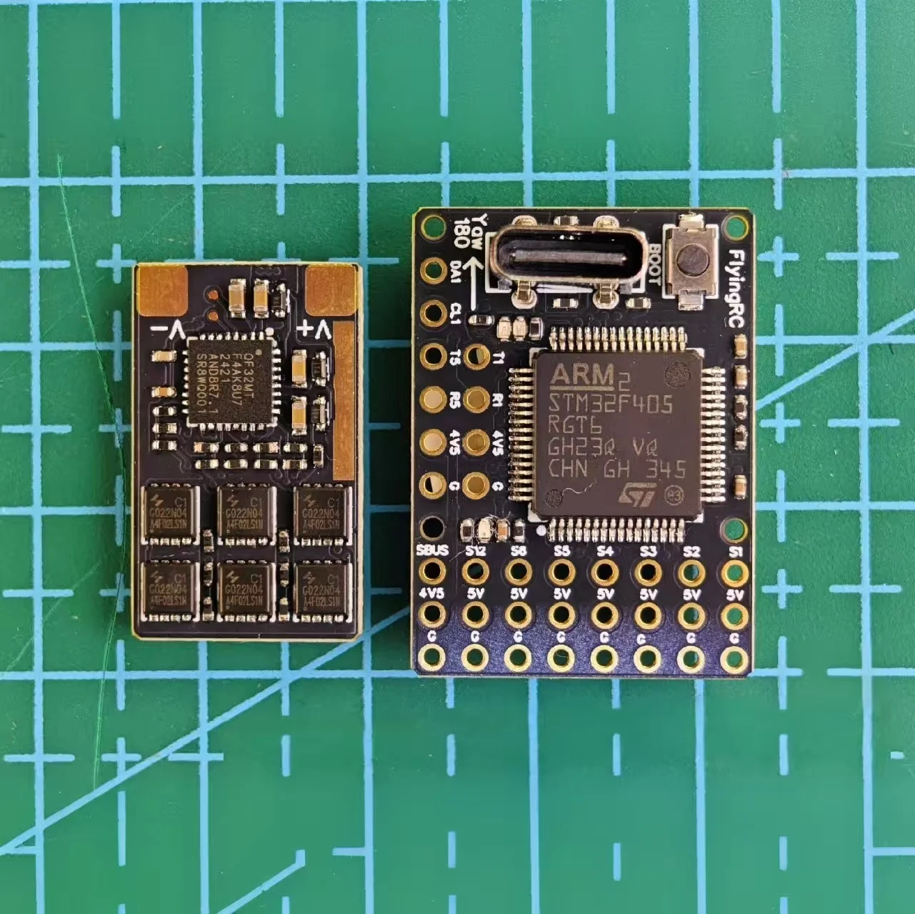 

FlyingRC Mini ESC 40A V1 ESC 40A 32Bit Electronic Speed Controller 6-30V 2-6S Support Sine Wave Startup For FPV Drone And RC Car