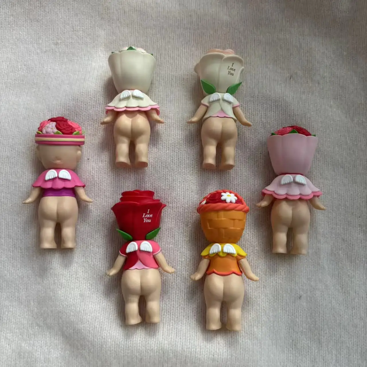 소니 엔젤 미니 피규어 2018 발렌타인 데이 시리즈 상자 없음 가방 없음 블라인드 박스 싱글 로즈 부케 박스 SAS65334