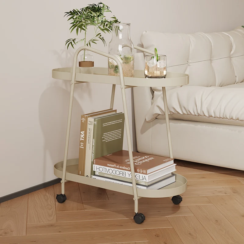 يمكن تحريك حامل الزهور بعجلات، وتخزينها بجوار الأريكة في غرفة المعيشة الداخلية #5