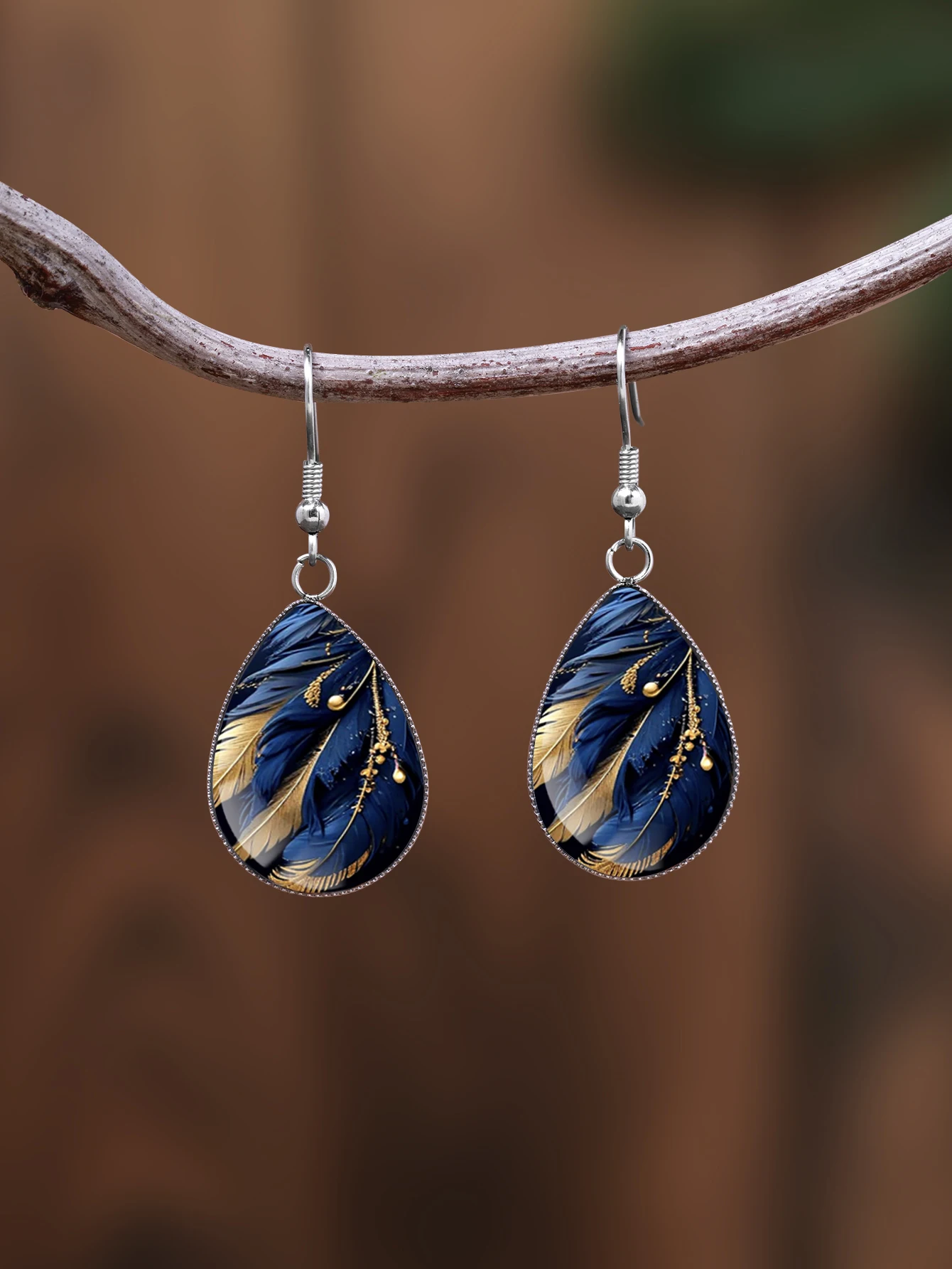 1 Pair of Blue Feather Pattern Earrings with Convex Glass and 316 Stainless Steel Water Drop Ear Hooks, in a Retro and Simple Style, Suitable for Women for Daily Gift-Giving and Wearing, Jewelry Earrings with an Elegant and Simple Style, Suitable for Women for Everyday and Vacation Wear