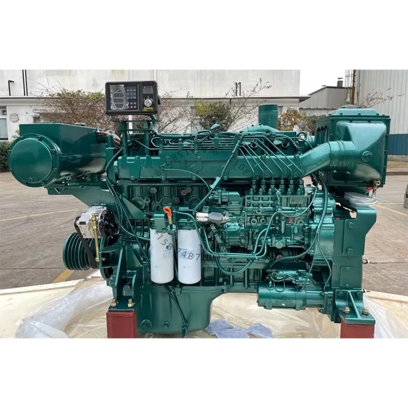 257-330kW(350-450HP) D12.42C Sinotruk Bo at Engines 4 Stroke Mar ine Engine High Power Inboard