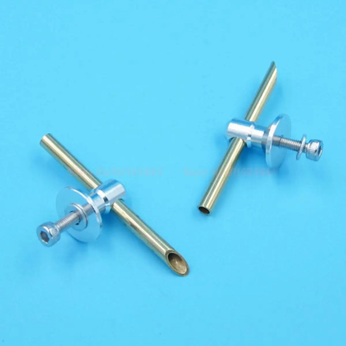 2x buse d'arrosage et de refroidissement pour brouilleur de poupe, tube en cuivre de remplacement, orifice d'entrée d'eau de 3 mm avec vis M3 pour bateau RC à moteur à méthanol