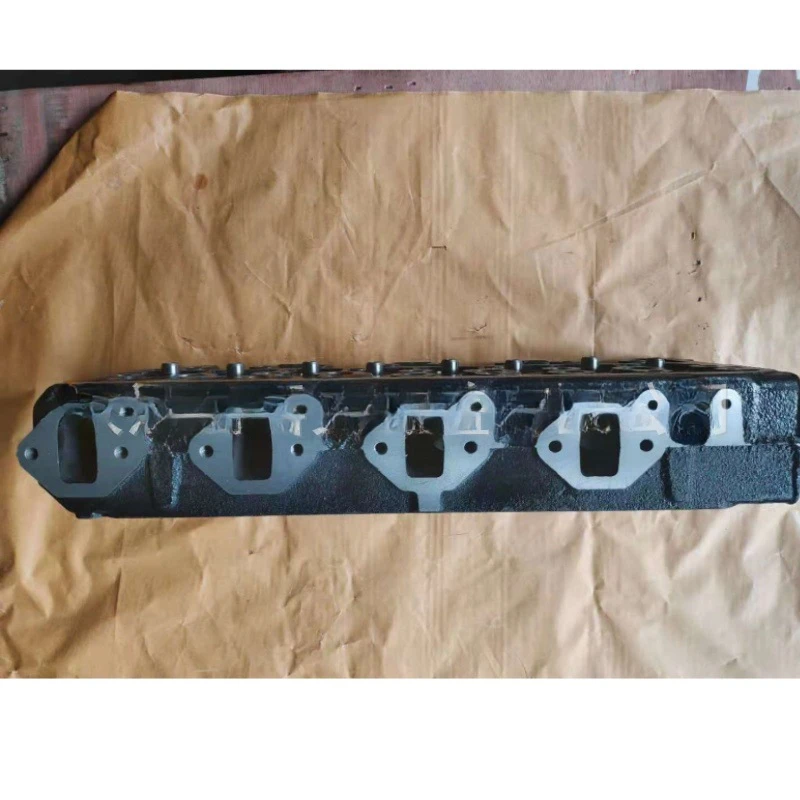 Factory Direct Engine Parts Engine Cylinder Head 4D35 Diesel Engine Four-cylinder Cast Iron Cylinder Head 4D35