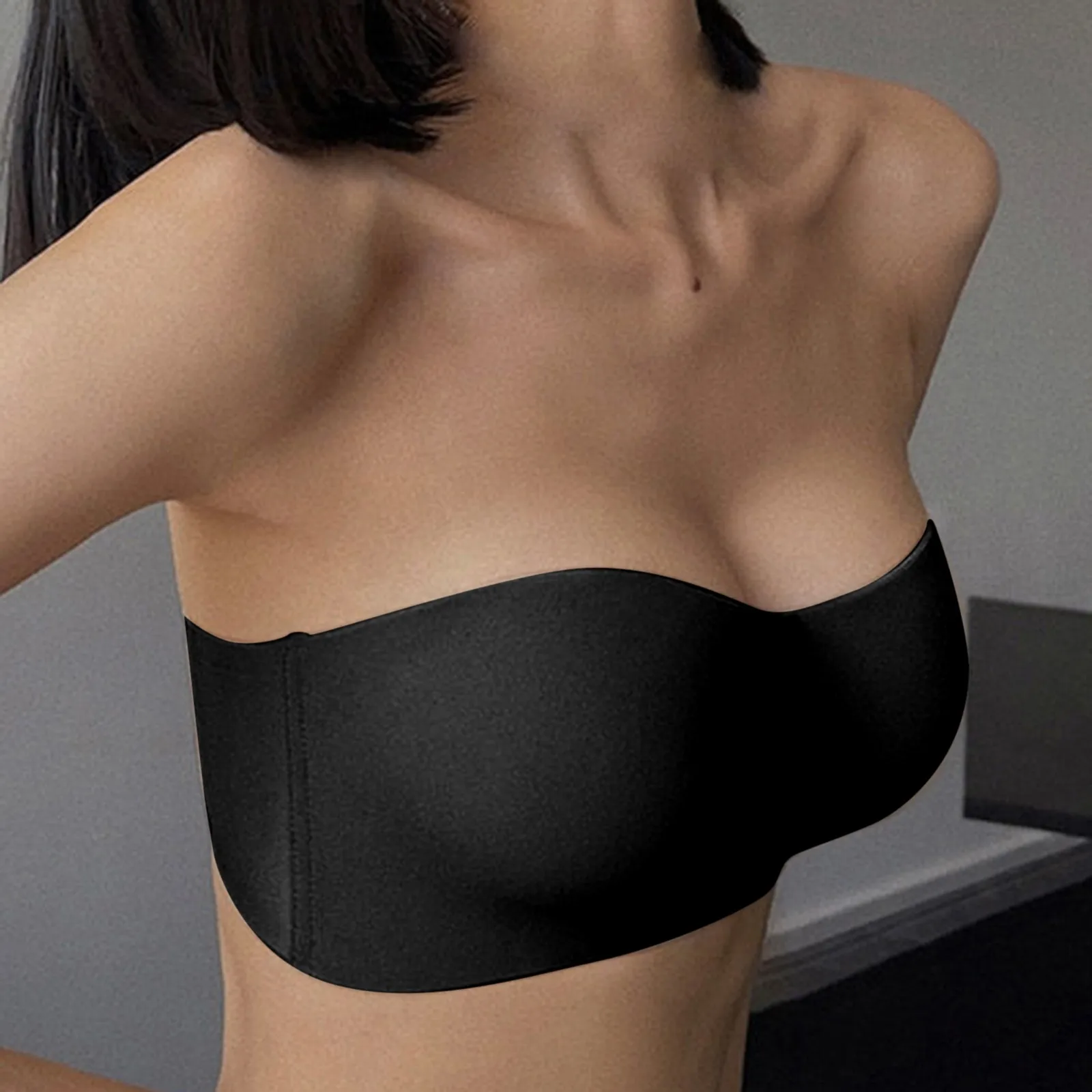 Women Seamleass Bra Wireless Strapless Summer Chest Gathers Without Steel Ring Bra Non Slip Bras Lingerie Bralettes Breathable