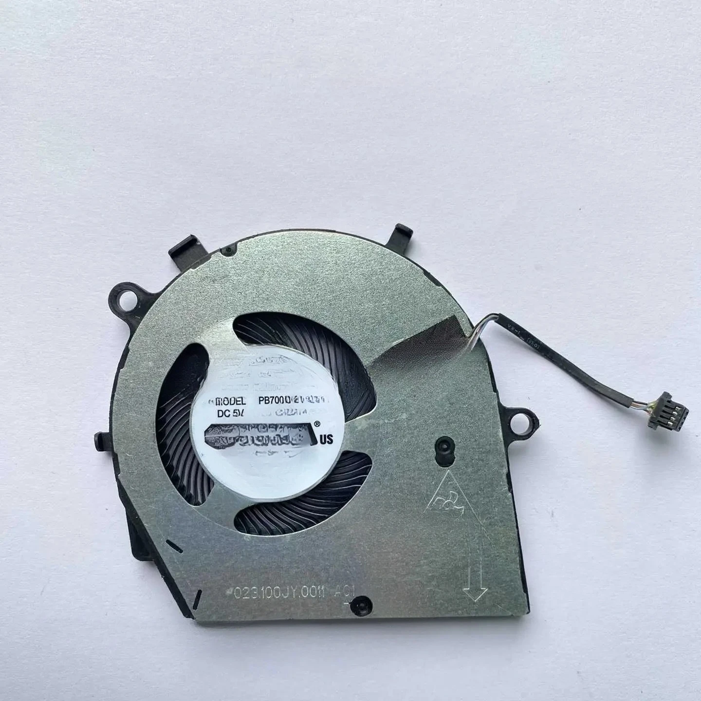 Original Laptop Heatsink For Dell Latitude 3410 3510 E3410 E3510 Cooling Fan 0CHNHW CHNHW CN-0CHNHW