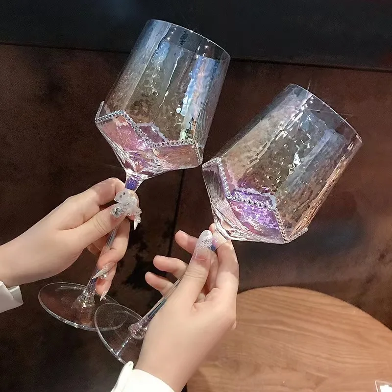 

High end diamond inlaid red wine glass, crystal dazzling color hammer pattern diamond wine glass, vintage champagne glass