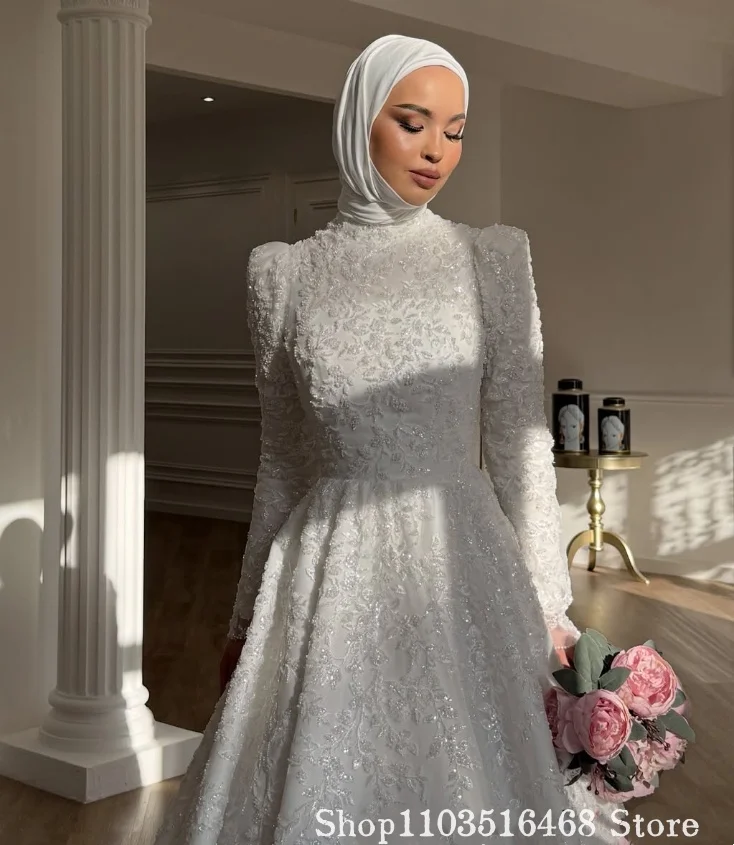 Custom Luxury Crystal Appliqué Muslim Wedding Gown Beaded Islamic Bridal Dress Church Wedding Gorgeous Muslim Wedding Dress