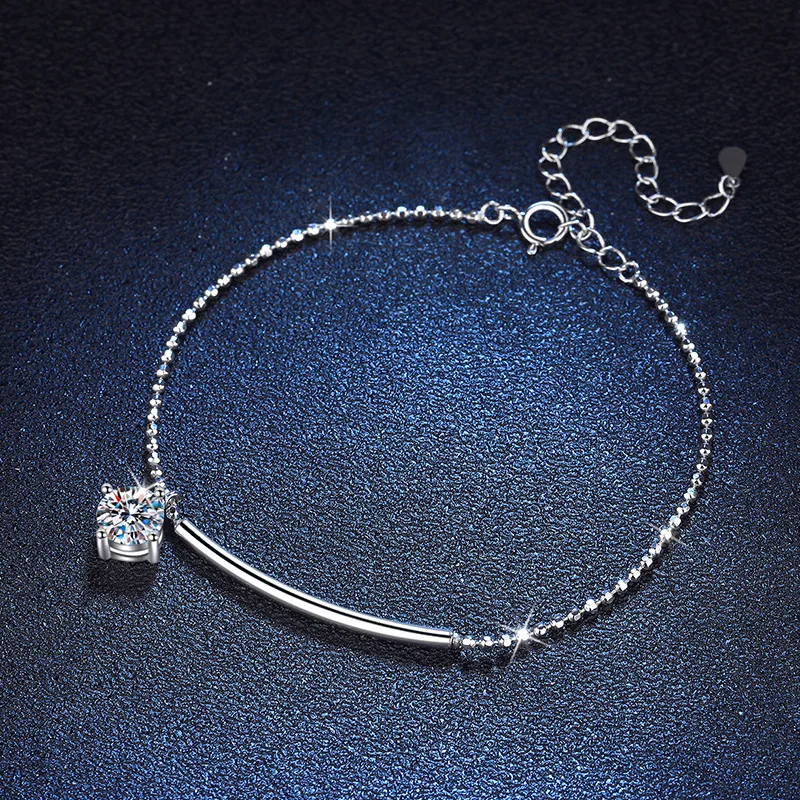 Platinum PT950 18K Gold Bracelet Ankle Bracelet Korean Version Light Luxury Half Moon Curved 1-carat Moissanite Bracelet