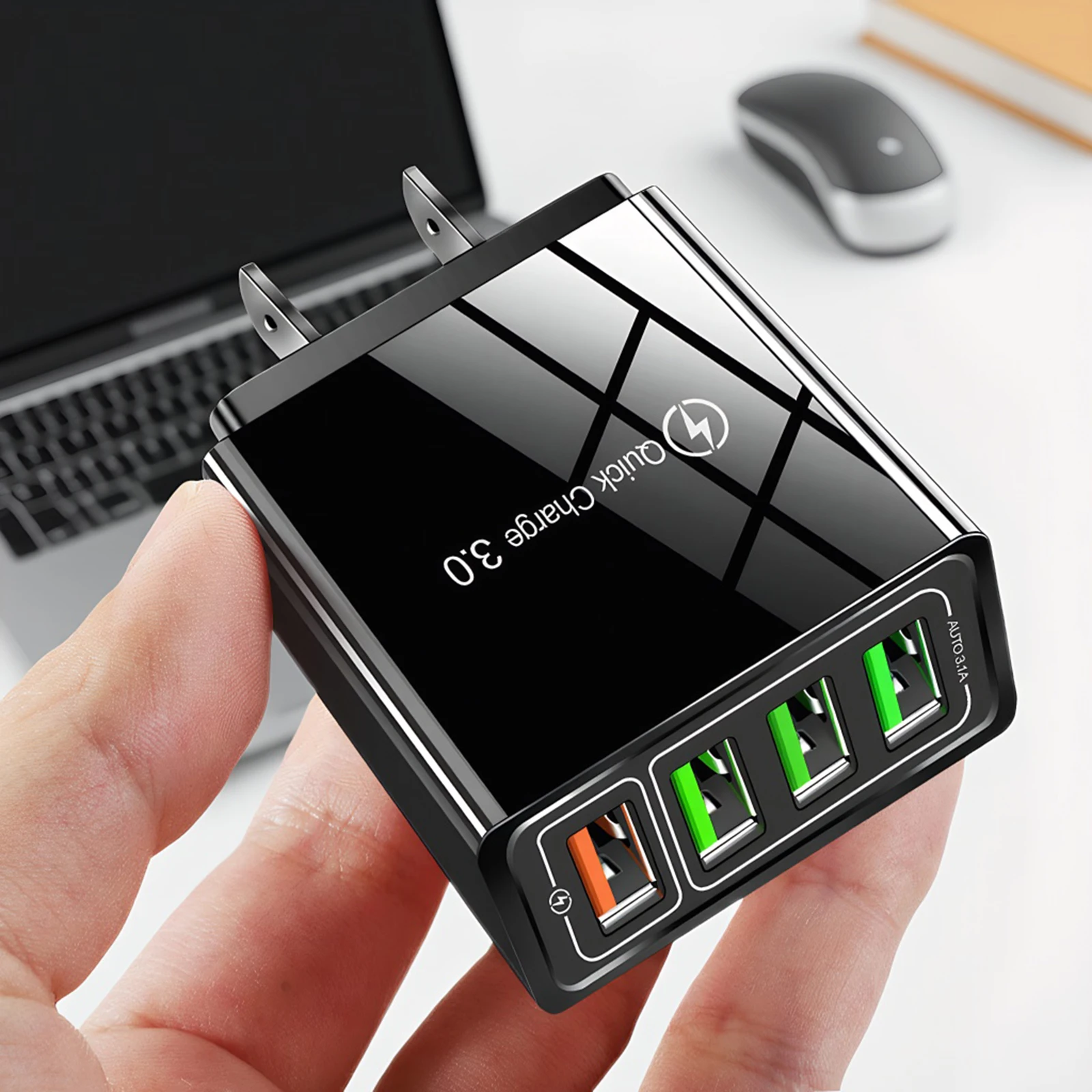 4-Port Fast Charger Quick Charge 3.0 Fast Charging Block Phone Charger Adapter for Multiple Devices
