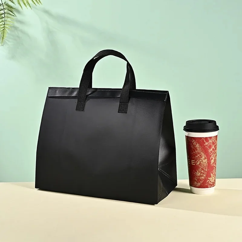 Aluminum Foil Takeaway Packaging Bag High Aesthetic Value Handheld Insulation for Baking Cake Delivery Heat Preservation
